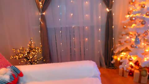 Eva online show from December 2024 02:37:02 PM