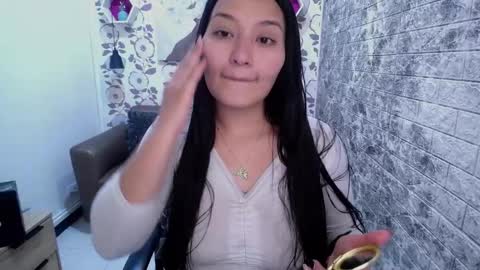 Snapshot of emma_garciaa_ chatting on March 2025 03:21:02 AM emma online show from March 2025 03:21:02 AM