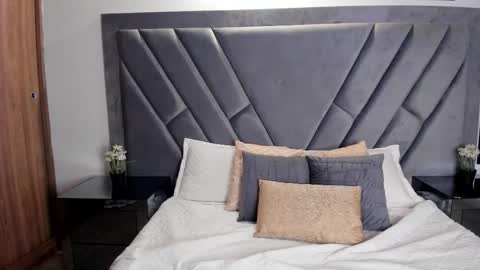 emma_jonness online show from November 2025 05:12:01 PM