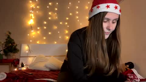 emma_just online show from December 2024 05:03:01 PM