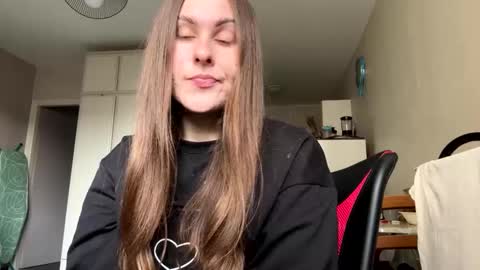 emma_just online show from February 2025 10:48:02 AM