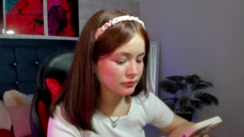 EMMA online show from January 2025 01:03:01 AM