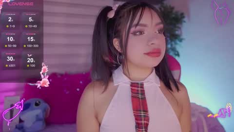 Snapshot of emma_soffia_ chatting on October 2025 05:42:01 PM EMMA online show from October 2025 05:42:01 PM