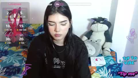 Snapshot of emma_yui19 chatting on October 2025 11:18:02 PM emma online show from October 2025 11:18:02 PM