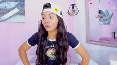 Emma  online show from November 2025 08:30:02 PM