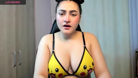 Snapshot of emmaamartinez chatting on November 2025 10:41:02 PM modelo independente online show from November 2025 10:41:02 PM