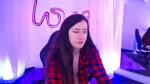 Emma Claire online show from September 2025 12:33:01 AM
