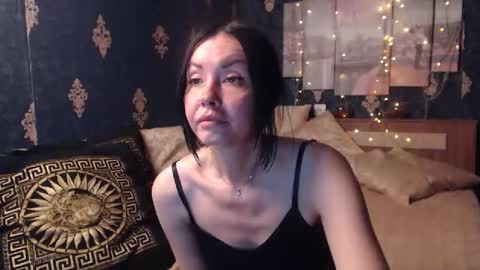 Snapshot of emmagoldx chatting on October 2025 08:25:01 PM EmmaGoldX online show from October 2025 08:25:01 PM