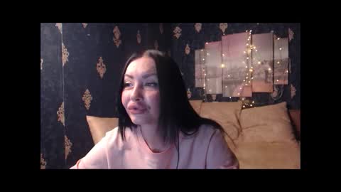 Snapshot of emmagoldx chatting on November 2025 05:43:02 AM EmmaGoldX online show from November 2025 05:43:02 AM