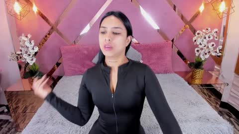 EMMA HILL online show from December 2024 11:10:02 AM