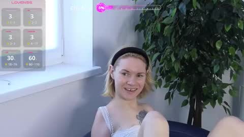 Emma online show from October 2025 09:21:01 AM