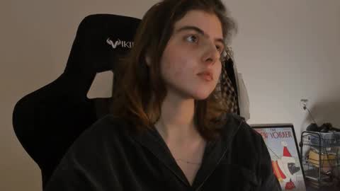 Emma online show from December 2024 07:33:01 PM