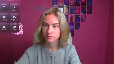 Snapshot of emmi_rossum chatting on October 2025 05:43:02 AM Emmi online show from October 2025 05:43:02 AM