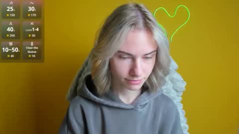 Snapshot of emmi_rossum chatting on October 2025 06:06:02 AM Emmi online show from October 2025 06:06:02 AM