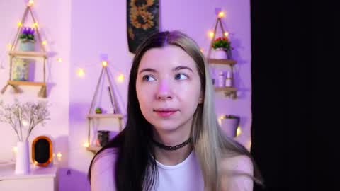 Snapshot of emmie_everly chatting on October 2025 07:11:01 PM emmie_everly online show from October 2025 07:11:01 PM