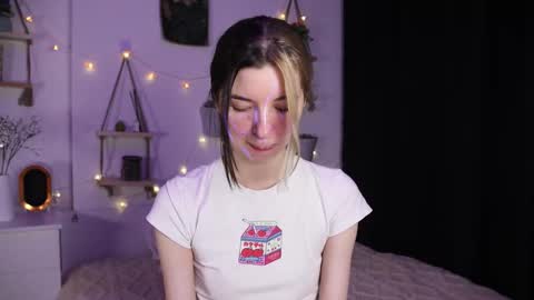 Snapshot of emmie_everly chatting on October 2025 07:23:01 PM emmie_everly online show from October 2025 07:23:01 PM