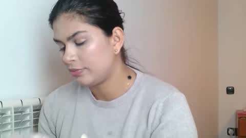 Snapshot of emmie_xxx chatting on September 2025 08:08:01 AM emmie online show from September 2025 08:08:01 AM