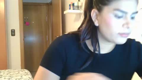 Snapshot of emmie_xxx chatting on November 2025 08:58:02 AM emmie online show from November 2025 08:58:02 AM