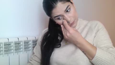 Snapshot of emmie_xxx chatting on November 2025 09:19:02 AM emmie online show from November 2025 09:19:02 AM