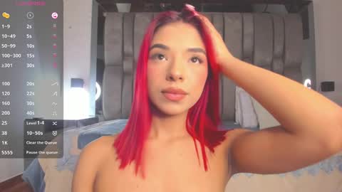 Snapshot of emmily_savage chatting on December 2024 04:37:02 AM online show from December 2024 04:37:02 AM