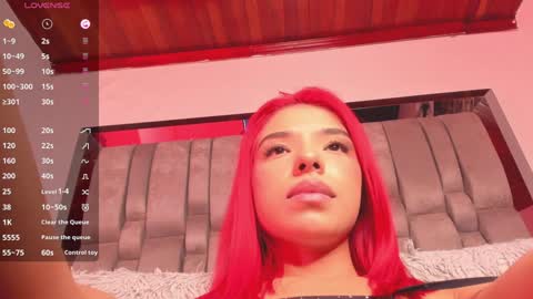 Snapshot of emmily_savage chatting on January 2025 10:17:02 AM online show from January 2025 10:17:02 AM