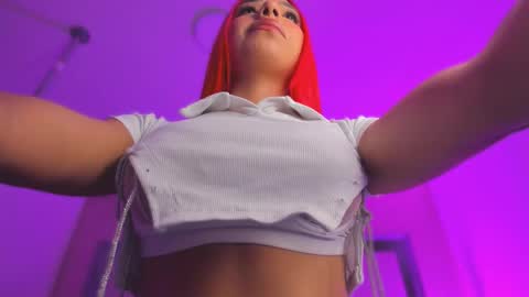 Snapshot of emmily_savage chatting on September 2025 11:21:02 AM online show from September 2025 11:21:02 AM