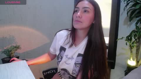 Emmily online show from January 2025 10:49:02 PM