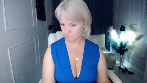 emmmam online show from October 2025 03:45:02 AM