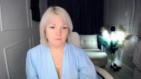 emmmam online show from November 2025 05:07:02 AM