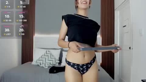 Snapshot of emmy_meadows chatting on October 2025 08:18:01 PM Emmy online show from October 2025 08:18:01 PM