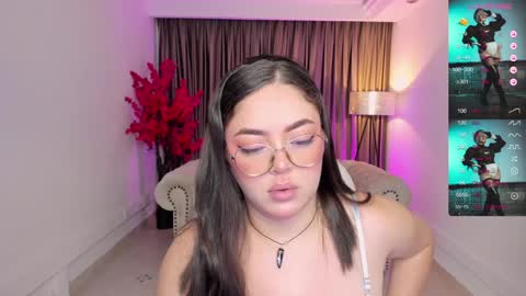 Emmy Walker online show from January 2025 11:06:02 AM