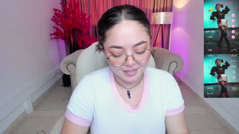 Emmy Walker online show from February 2025 01:54:02 PM