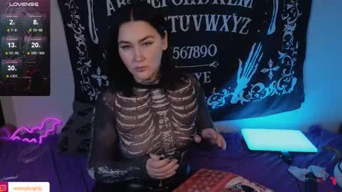 Emmy Bright     50  online show from October 2025 01:34:01 AM