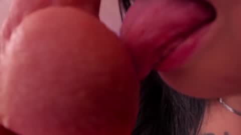 Emmy Evans  online show from September 2025 08:47:02 PM