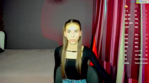 Snapshot of emmygreans chatting on November 2025 01:34:02 PM Emmy online show from November 2025 01:34:02 PM