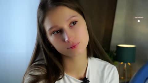 Emmy online show from October 2025 01:14:02 AM