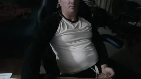 Snapshot of emsguy1 chatting on October 2025 04:07:01 AM Matt online show from October 2025 04:07:01 AM