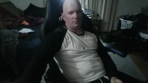 Snapshot of emsguy1 chatting on October 2025 03:51:01 AM Matt online show from October 2025 03:51:01 AM