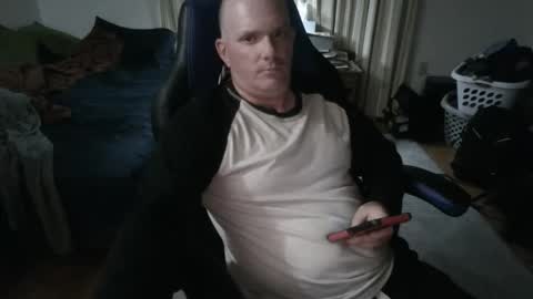 Snapshot of emsguy1 chatting on October 2025 03:52:02 AM Matt online show from October 2025 03:52:02 AM