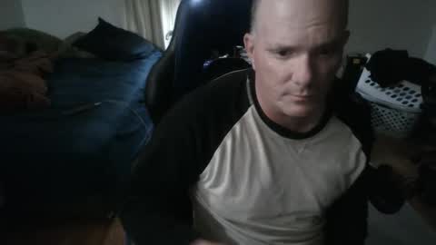 Snapshot of emsguy1 chatting on November 2025 05:19:01 AM Matt online show from November 2025 05:19:01 AM