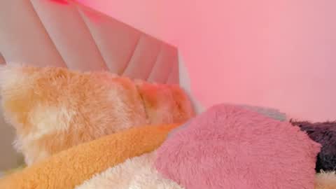 Emy online show from December 2024 02:06:02 PM