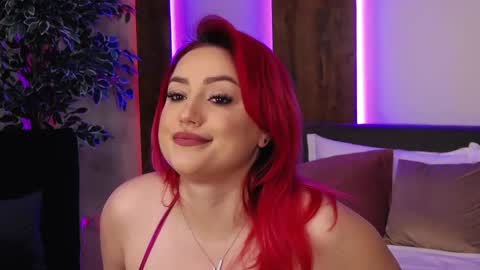 Snapshot of emyhilton_ chatting on February 2025 08:48:02 AM Emy online show from February 2025 08:48:02 AM