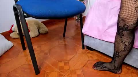 Emy online show from December 2024 04:08:02 PM