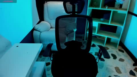 Emy Silver online show from December 2024 07:49:01 PM