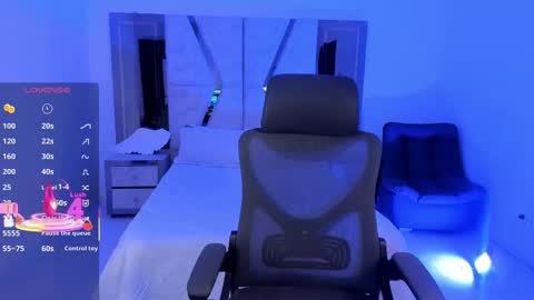 Emy Silver online show from February 2025 05:07:01 PM