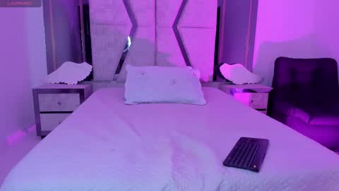 Emy Silver online show from February 2025 06:35:02 PM