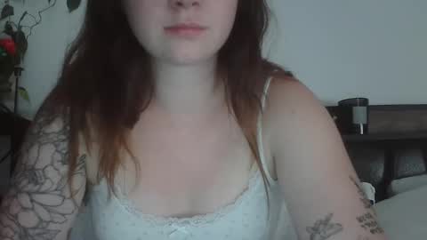 endlessly evie online show from March 2025 09:37:01 PM