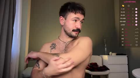 Snapshot of enen_glo chatting on October 2025 10:44:01 AM Enen online show from October 2025 10:44:01 AM