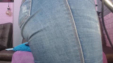 Snapshot of engel_devil chatting on February 2025 12:20:01 PM Engel online show from February 2025 12:20:01 PM