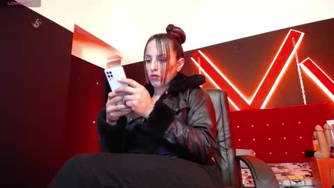 Snapshot of engel_devil chatting on October 2025 11:49:02 AM Engel online show from October 2025 11:49:02 AM